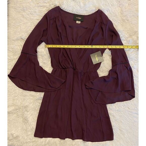 NWT Wishful SZ M Woman’s Beautiful Plum Flare Sleeve Flowey Dress - Picture 9 of 15